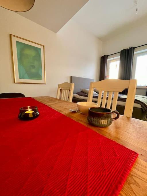Newly Built Bright Apartment, Close To Everything If You Want To Visit Stockholm, You Will Find The Perfect Accommodation Here! Ferry Line 80 Makes It Very Convenient And Easy To Get To The City Center Nacka Esterno foto